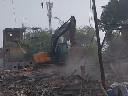 Bhoomiheen Camp Demolition Drive: DDA Begins Bulldozing 1,200 Houses in Delhi’s Govindpuri | Bhoomiheen Camp Demolition Drive: DDA Begins Bulldozing 1,200 Houses in Delhi’s Govindpuri Bhoomiheen Camp Demolition Drive: DDA Begins Bulldozing 1,200 Houses in Delhi’s Govindpuri | Bhoomiheen Camp Demolition Drive: DDA Begins Bulldozing 1,200 Houses in Delhi’s Govindpuri
