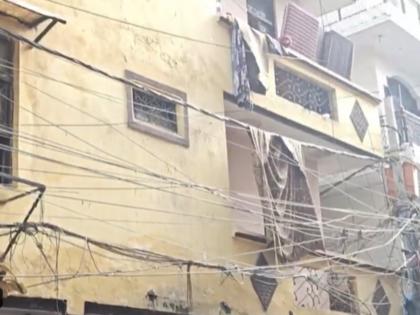 Delhi: Four-Storey Building Tilts in Shahdara; Authorities Issue Notice to Vacate | Delhi: Four-Storey Building Tilts in Shahdara; Authorities Issue Notice to Vacate Delhi: Four-Storey Building Tilts in Shahdara; Authorities Issue Notice to Vacate | Delhi: Four-Storey Building Tilts in Shahdara; Authorities Issue Notice to Vacate