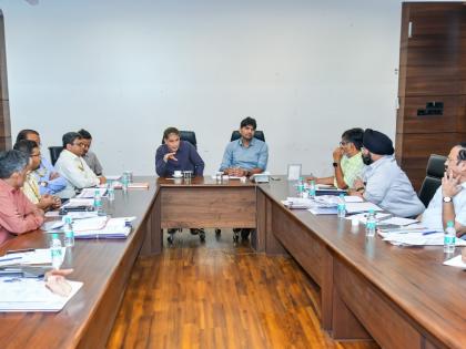 Mumbai: BMC Holds Review Meeting with Railway Officials Ahead of Monsoon to Prevent Track Waterlogging | Mumbai: BMC Holds Review Meeting with Railway Officials Ahead of Monsoon to Prevent Track Waterlogging