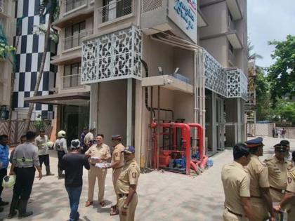 Mumbai: One Dead, Another Injured After Car Parking Lift Collapses Into 7-Metre-Deep Pit in Borivali | Mumbai: One Dead, Another Injured After Car Parking Lift Collapses Into 7-Metre-Deep Pit in Borivali Mumbai: One Dead, Another Injured After Car Parking Lift Collapses Into 7-Metre-Deep Pit in Borivali | Mumbai: One Dead, Another Injured After Car Parking Lift Collapses Into 7-Metre-Deep Pit in Borivali