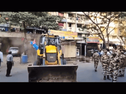 Bulldozer Action in Mumbai: Illegal Construction Bulldozed in Mira Road Where Clashes Took Place After Ram Temple Rally | Bulldozer Action in Mumbai: Illegal Construction Bulldozed in Mira Road Where Clashes Took Place After Ram Temple Rally
