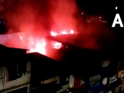 Maharashtra: Major fire breaks out at Kurla slum | Maharashtra: Major fire breaks out at Kurla slum