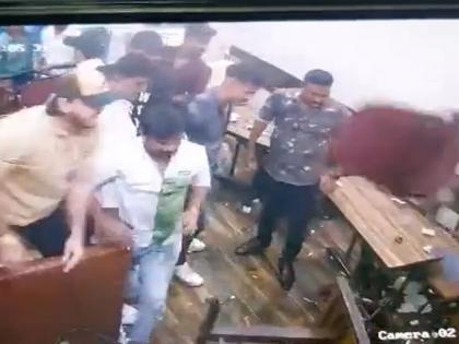 Mumbai: Mob brutally thrash 2 GRP constables inside restaurant with chairs and beer bottles | Mumbai: Mob brutally thrash 2 GRP constables inside restaurant with chairs and beer bottles