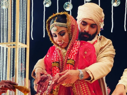 Mouni Roy and Suraj Nambiar marry as per Bengali rituals | Mouni Roy and Suraj Nambiar marry as per Bengali rituals