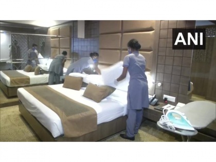 Nagpur: Hotel Centre Point provides accommodation & food to medical staff treating COVID-19 patients | Nagpur: Hotel Centre Point provides accommodation & food to medical staff treating COVID-19 patients