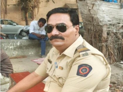 Mumbai Police's Dnyandeo Ware has performed last rites of 1 lakh unclaimed bodies | Mumbai Police's Dnyandeo Ware has performed last rites of 1 lakh unclaimed bodies