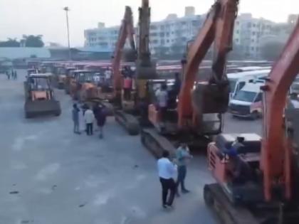 Chandola Lake Demolition Drive: Phase 2 of Anti-Encroachment Drive Begins in Ahmedabad (Watch Videos) | Chandola Lake Demolition Drive: Phase 2 of Anti-Encroachment Drive Begins in Ahmedabad (Watch Videos) Chandola Lake Demolition Drive: Phase 2 of Anti-Encroachment Drive Begins in Ahmedabad (Watch Videos) | Chandola Lake Demolition Drive: Phase 2 of Anti-Encroachment Drive Begins in Ahmedabad (Watch Videos)