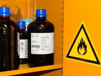 Bhiwandi: Hazardous chemicals worth Rs 10 crore seized from godowns | Bhiwandi: Hazardous chemicals worth Rs 10 crore seized from godowns