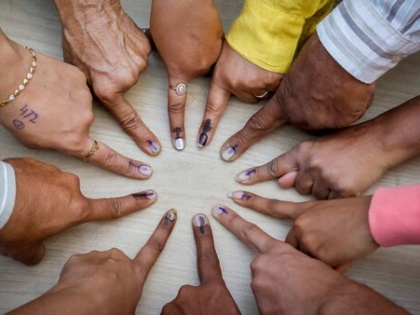 Voting begins in 1st phase of Chhattisgarh assembly elections | Voting begins in 1st phase of Chhattisgarh assembly elections