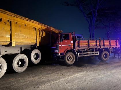 Chhattisgarh Road Accident: 13 Dead, 11 Injured in Trailer-truck Collision in Raipur | Chhattisgarh Road Accident: 13 Dead, 11 Injured in Trailer-truck Collision in Raipur Chhattisgarh Road Accident: 13 Dead, 11 Injured in Trailer-truck Collision in Raipur | Chhattisgarh Road Accident: 13 Dead, 11 Injured in Trailer-truck Collision in Raipur