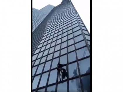 Watch Video! French Spiderman climbs building without safety for a cause | Watch Video! French Spiderman climbs building without safety for a cause