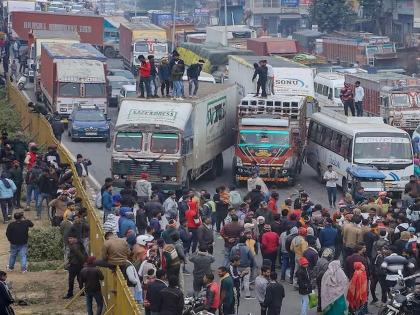 Truckers call off strike in Nashik after assurance from authorities | Truckers call off strike in Nashik after assurance from authorities Truckers call off strike in Nashik after assurance from authorities | Truckers call off strike in Nashik after assurance from authorities