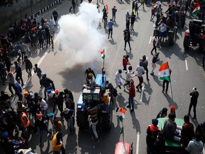 22 FIRs filed in connection with farmers' tractor rally violence, over 100 Delhi Police personnel injured | 22 FIRs filed in connection with farmers' tractor rally violence, over 100 Delhi Police personnel injured