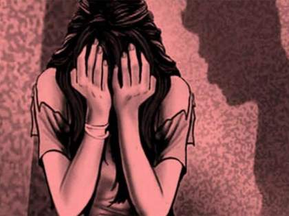 Navi Mumbai: Case against 10 men for harassing women during discussion on panchayat poll | Navi Mumbai: Case against 10 men for harassing women during discussion on panchayat poll Navi Mumbai: Case against 10 men for harassing women during discussion on panchayat poll | Navi Mumbai: Case against 10 men for harassing women during discussion on panchayat poll