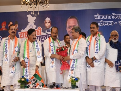 Maharashtra Lok Sabha Election 2024: Former Congress MLA Mushtaq Antulay Joins NCP's Ajit Pawar Faction | Maharashtra Lok Sabha Election 2024: Former Congress MLA Mushtaq Antulay Joins NCP's Ajit Pawar Faction