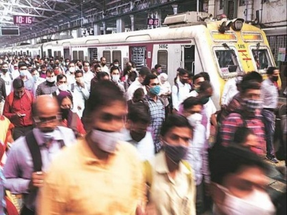 Mumbai local train: 10,000 passengers travelled on Western Railway without ticket in April | Mumbai local train: 10,000 passengers travelled on Western Railway without ticket in April