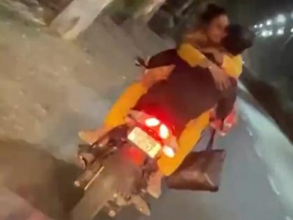 Couple Kissing on Bike in Rajasthan: Girl and Boy Caught on Camera Locking Lips on Moving Two-Wheeler in Kota; Video Goes Viral | Couple Kissing on Bike in Rajasthan: Girl and Boy Caught on Camera Locking Lips on Moving Two-Wheeler in Kota; Video Goes Viral
