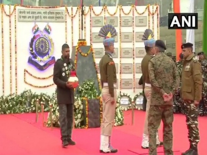 J-K: CRPF pays tribute to 40 jawans killed in Pulwama attack | J-K: CRPF pays tribute to 40 jawans killed in Pulwama attack