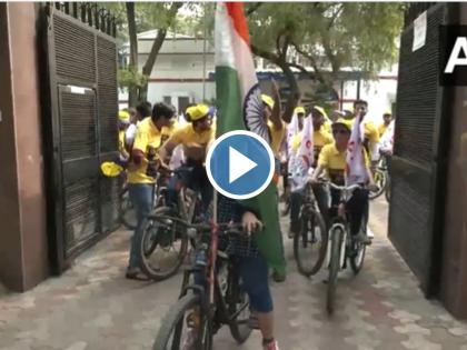 AAP's Chhatra Yuva Sangharsh Samiti Hosts 'Jail Ka Jawab Vote Se' Cyclothon in Delhi (Watch Video) | AAP's Chhatra Yuva Sangharsh Samiti Hosts 'Jail Ka Jawab Vote Se' Cyclothon in Delhi (Watch Video)