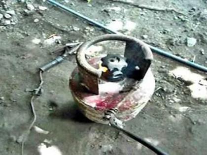 Five injured, after cylinder blast in Mumbai | Five injured, after cylinder blast in Mumbai