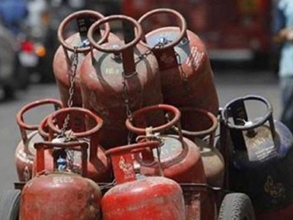 Commercial LPG gas cylinders prices reduced, domestic prices unchanged | Commercial LPG gas cylinders prices reduced, domestic prices unchanged