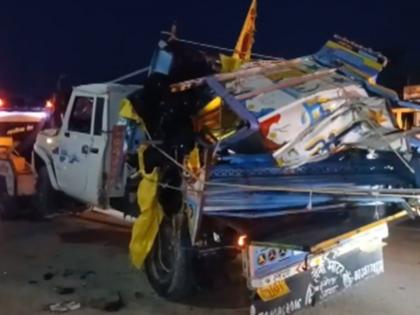 Dausa Road Accident: 11 Killed, 8 Injured After Pick-up Van and Trailer Truck Collide in Rajasthan | Dausa Road Accident: 11 Killed, 8 Injured After Pick-up Van and Trailer Truck Collide in Rajasthan