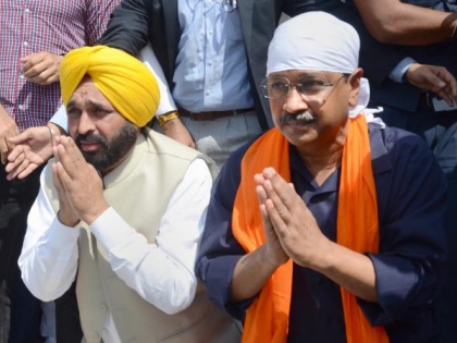 Arvind Kejriwal, Bhagwant Mann hold mega roadshow in Amritsar to celebrate election win | Arvind Kejriwal, Bhagwant Mann hold mega roadshow in Amritsar to celebrate election win