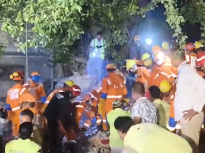 Delhi: 1 Dead, 7 Hurt As Building Collapses In New Seemapuri (VIDEO ...