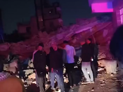 Delhi Building Collapse: Several Feared Trapped After Multi-Storey Structure Collapses in Burari Area (Watch Video)