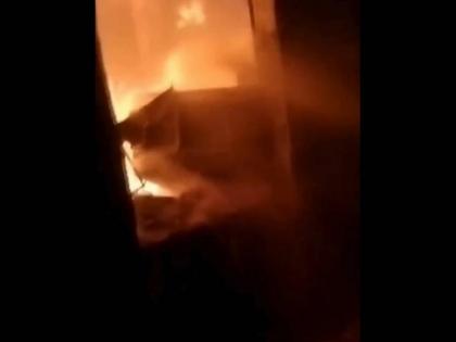 Delhi: Fire Breaks Out Paper Roll Factory in Nangli Puna (Watch Video) | Delhi: Fire Breaks Out Paper Roll Factory in Nangli Puna (Watch Video) Delhi: Fire Breaks Out Paper Roll Factory in Nangli Puna (Watch Video) | Delhi: Fire Breaks Out Paper Roll Factory in Nangli Puna (Watch Video)