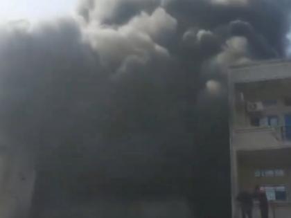 Delhi Fire: Massive Blaze Engulfs Three Floors of Plastic Factory in Narela (Watch Video) | Delhi Fire: Massive Blaze Engulfs Three Floors of Plastic Factory in Narela (Watch Video) Delhi Fire: Massive Blaze Engulfs Three Floors of Plastic Factory in Narela (Watch Video) | Delhi Fire: Massive Blaze Engulfs Three Floors of Plastic Factory in Narela (Watch Video)