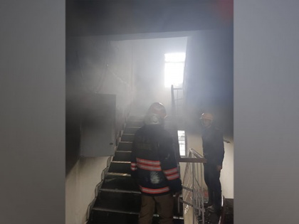 Delhi Fire Breaks Out at DRDO Office; No Injuries Reported (Watch Video) | Delhi Fire Breaks Out at DRDO Office; No Injuries Reported (Watch Video)