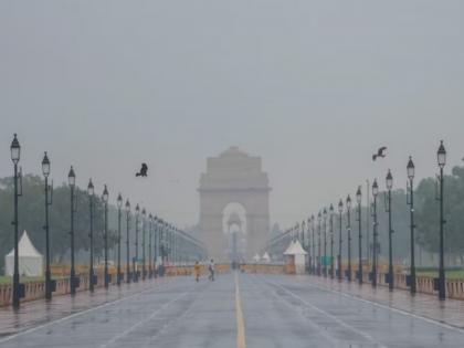 Delhi Weather Update: Dense Fog Blankets the Region, Rainfall Expected To Impact on Flight Operations | Delhi Weather Update: Dense Fog Blankets the Region, Rainfall Expected To Impact on Flight Operations