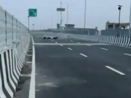 Ghaziabad Horror: Two Bikers Dies In Head-on Collusion While Performing Dangerous Stunt on Delhi-Dehradun Expressway , Disturbing Video Emerges | Ghaziabad Horror: Two Bikers Dies In Head-on Collusion While Performing Dangerous Stunt on Delhi-Dehradun Expressway , Disturbing Video Emerges