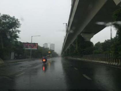 Heavy rain & thunderstorm wreck havoc in Delhi, trees uprooted, traffic hit | Heavy rain & thunderstorm wreck havoc in Delhi, trees uprooted, traffic hit