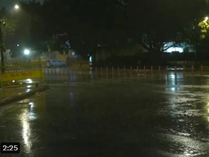 Delhi Rains: Rainfall Lashes Parts of National Capital, More Showers Expected Today (Watch Videos) | Delhi Rains: Rainfall Lashes Parts of National Capital, More Showers Expected Today (Watch Videos)