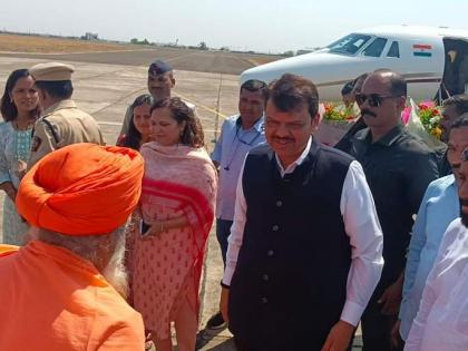 Solapur airport welcomes Devendra Fadnavis on Karnataka campaign trip | Solapur airport welcomes Devendra Fadnavis on Karnataka campaign trip