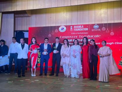 Kajol & Rani Mukerji Come Together to Award Nearly 500 Scholarships to Girls from BMC Schools | Kajol & Rani Mukerji Come Together to Award Nearly 500 Scholarships to Girls from BMC Schools Kajol & Rani Mukerji Come Together to Award Nearly 500 Scholarships to Girls from BMC Schools | Kajol & Rani Mukerji Come Together to Award Nearly 500 Scholarships to Girls from BMC Schools