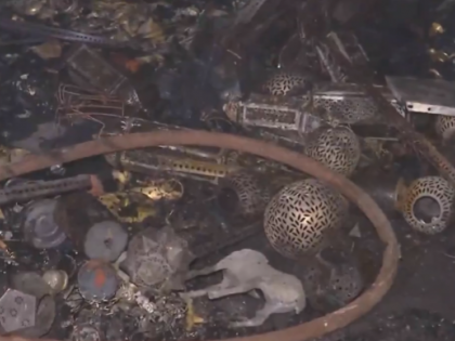 Dilli Haat Fire: Massive Blaze Erupts at Delhi's Popular Market, 26 Shops Gutted (Watch Video) | Dilli Haat Fire: Massive Blaze Erupts at Delhi's Popular Market, 26 Shops Gutted (Watch Video) Dilli Haat Fire: Massive Blaze Erupts at Delhi's Popular Market, 26 Shops Gutted (Watch Video) | Dilli Haat Fire: Massive Blaze Erupts at Delhi's Popular Market, 26 Shops Gutted (Watch Video)