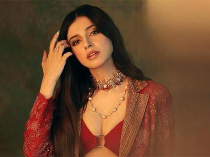 Divya Khossla Claps Back at Fake Sources Circulating Incorrect Box Office Numbers for Ek Chatur Naar, Urges Media To Be ‘Authentic’ | Divya Khossla Claps Back at Fake Sources Circulating Incorrect Box Office Numbers for Ek Chatur Naar, Urges Media To Be ‘Authentic’ Divya Khossla Claps Back at Fake Sources Circulating Incorrect Box Office Numbers for Ek Chatur Naar, Urges Media To Be ‘Authentic’ | Divya Khossla Claps Back at Fake Sources Circulating Incorrect Box Office Numbers for Ek Chatur Naar, Urges Media To Be ‘Authentic’