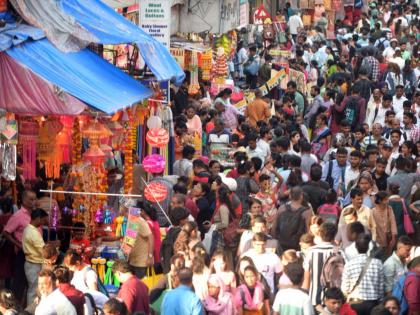 Diwali 2025: Shoppers Throng Dadar and Crawford Market for Last-Minute Festive Purchases | Diwali 2025: Shoppers Throng Dadar and Crawford Market for Last-Minute Festive Purchases Diwali 2025: Shoppers Throng Dadar and Crawford Market for Last-Minute Festive Purchases | Diwali 2025: Shoppers Throng Dadar and Crawford Market for Last-Minute Festive Purchases