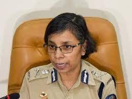 IPS officer Rashmi Shukla accused of phone tapping likely to be empaneled in DGP rank | IPS officer Rashmi Shukla accused of phone tapping likely to be empaneled in DGP rank