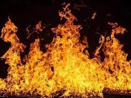 Maharashtra: Two women choke to death in fire at apartment | Maharashtra: Two women choke to death in fire at apartment