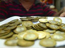 Mumbai: Over nine lakh fake coins seized from Malad area | Mumbai: Over nine lakh fake coins seized from Malad area Mumbai: Over nine lakh fake coins seized from Malad area | Mumbai: Over nine lakh fake coins seized from Malad area