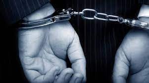 Maharashtra: ACB arrests BMC engineer for accepting Rs 8.5 lakh to spare illegal house from demolition | Maharashtra: ACB arrests BMC engineer for accepting Rs 8.5 lakh to spare illegal house from demolition Maharashtra: ACB arrests BMC engineer for accepting Rs 8.5 lakh to spare illegal house from demolition | Maharashtra: ACB arrests BMC engineer for accepting Rs 8.5 lakh to spare illegal house from demolition