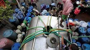 Mumbai: Water supply to infra projects, hotels and clubs hit due to strike by water tankers, claim protesters | Mumbai: Water supply to infra projects, hotels and clubs hit due to strike by water tankers, claim protesters Mumbai: Water supply to infra projects, hotels and clubs hit due to strike by water tankers, claim protesters | Mumbai: Water supply to infra projects, hotels and clubs hit due to strike by water tankers, claim protesters