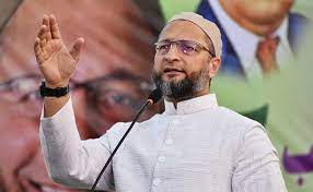 AIMIM president Asaduddin Owaisi asks Muslim youth to become strong force in country to fight for their rights | AIMIM president Asaduddin Owaisi asks Muslim youth to become strong force in country to fight for their rights
