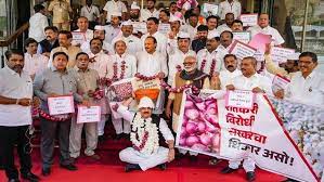 Maha Legislative Council adjourns after opposition demands discussion on falling onion prices | Maha Legislative Council adjourns after opposition demands discussion on falling onion prices