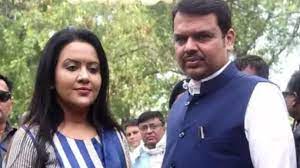 Court sends designer Anishka Jaisinghani accused of offering bribe to Amruta Fadnavis to police custody till Mar 21 | Court sends designer Anishka Jaisinghani accused of offering bribe to Amruta Fadnavis to police custody till Mar 21 Court sends designer Anishka Jaisinghani accused of offering bribe to Amruta Fadnavis to police custody till Mar 21 | Court sends designer Anishka Jaisinghani accused of offering bribe to Amruta Fadnavis to police custody till Mar 21