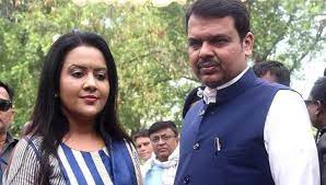 Court sends bookie Anil Jaisinghani to 14-day judicial custody in Amruta Fadnavis threat case | Court sends bookie Anil Jaisinghani to 14-day judicial custody in Amruta Fadnavis threat case Court sends bookie Anil Jaisinghani to 14-day judicial custody in Amruta Fadnavis threat case | Court sends bookie Anil Jaisinghani to 14-day judicial custody in Amruta Fadnavis threat case